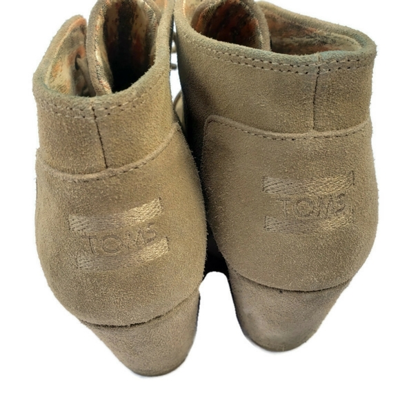 Toms Kala Desert Wedge Suede Booties Size 10 - Picture 5 of 15